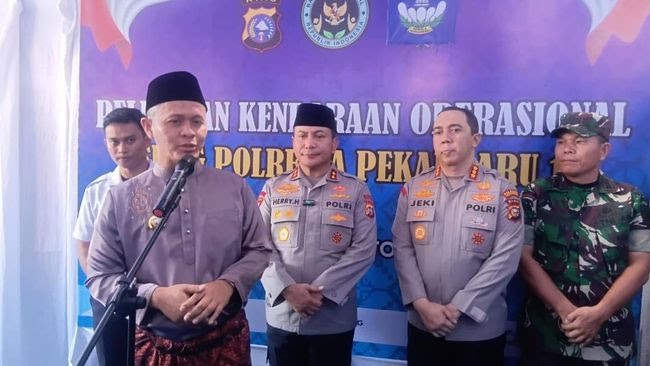 wali-kota-pekanbaru-agung-nugroho-mengapresiasi-polda-riau-atas-pembangunan-sppg-1761883528525_169